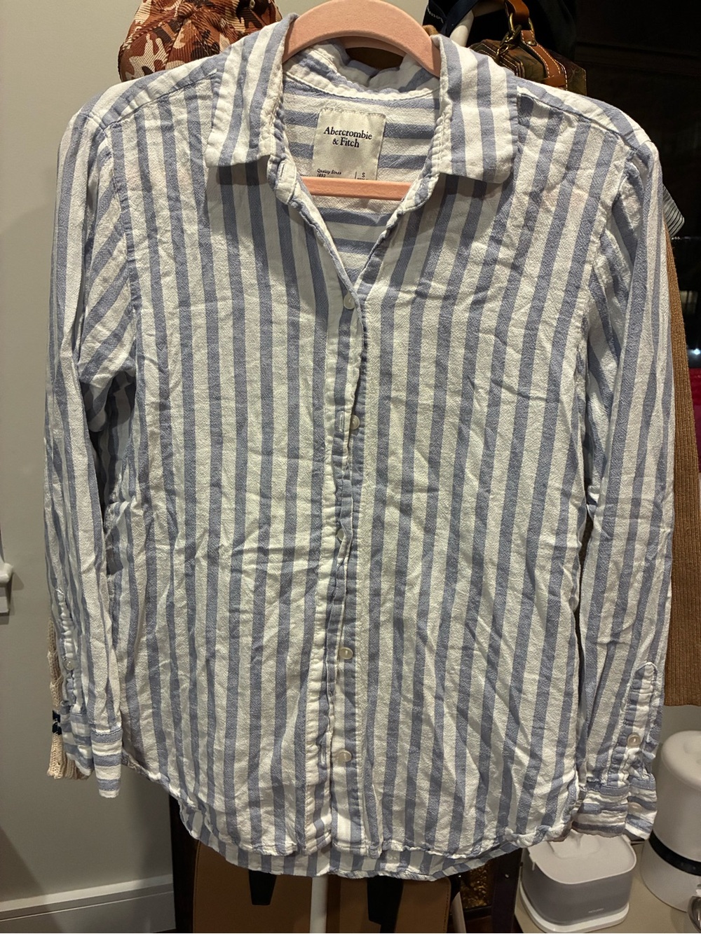 Abercrombie & Fitch Blue and White Striped Button-Up Shirt
